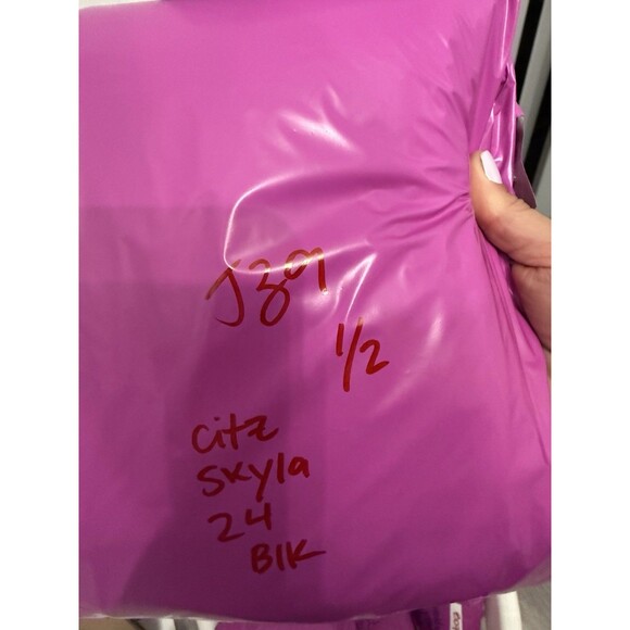 CITIZENS OF HUMANITY SKYLA MID RISE CIGARETTE LEG JEANS PLUSH BLACK NWT $198 24 - Picture 15 of 15